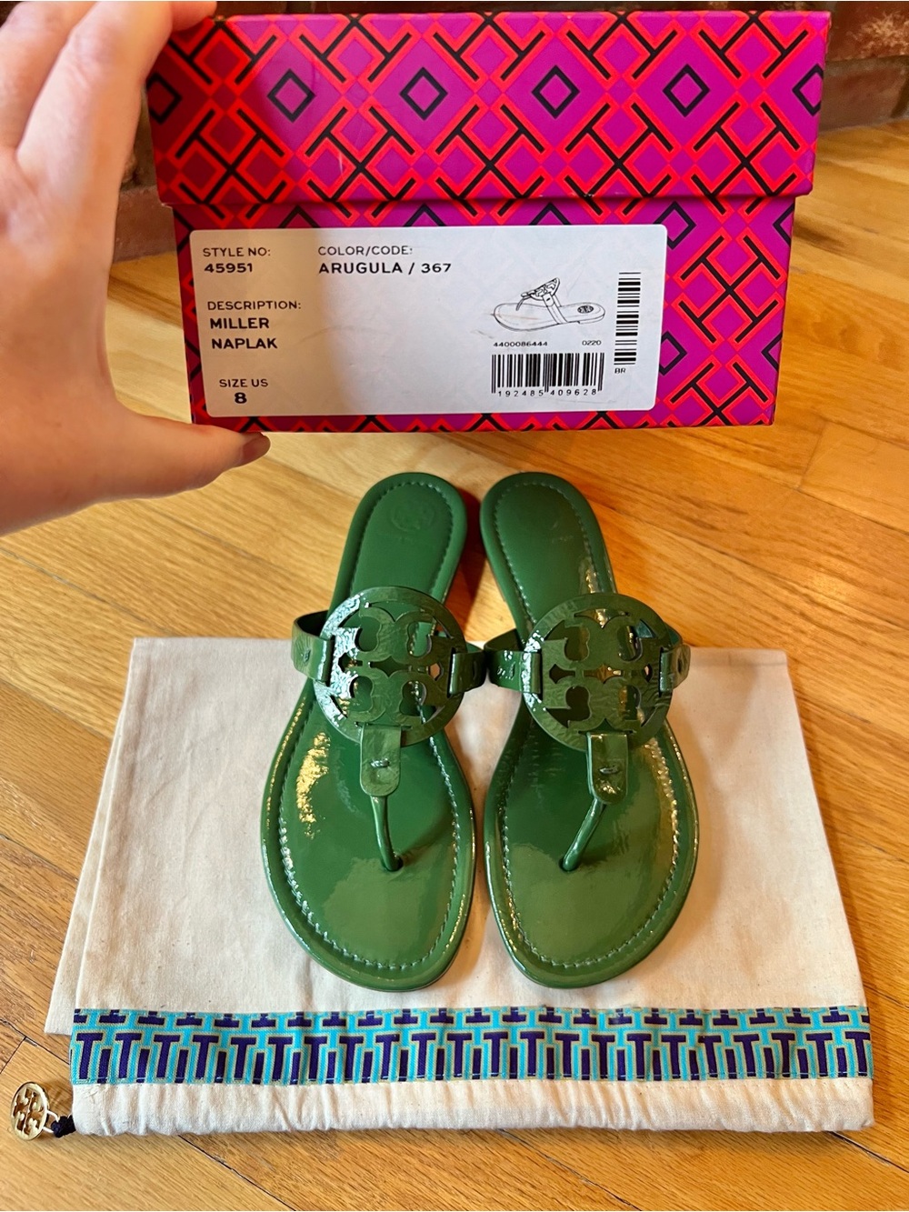Tory Burch Arugula Green Naplak Patent Leather Miller Sandals - Picture 11 of 13